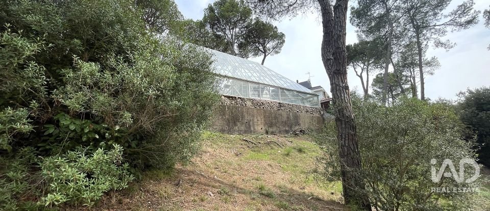 Terreno urbano de 1.855 m² en Vacarisses (08233)