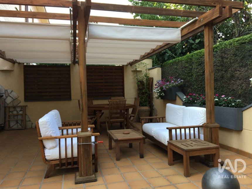 Maison 3 chambres de 192 m² à Valdelafuente (24227)