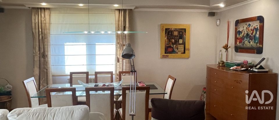 Maison 3 chambres de 192 m² à Valdelafuente (24227)