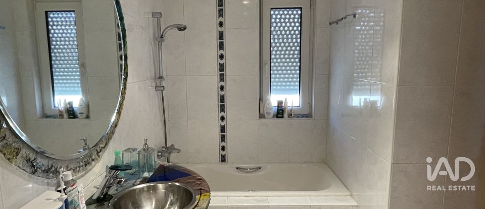 Maison 3 chambres de 192 m² à Valdelafuente (24227)