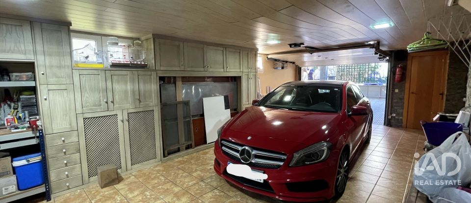 Maison 3 chambres de 192 m² à Valdelafuente (24227)