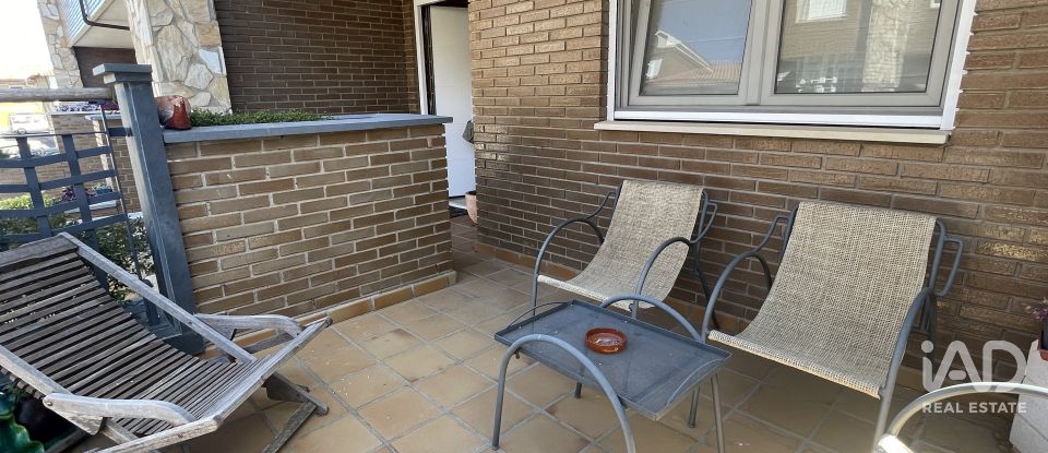 Maison 3 chambres de 192 m² à Valdelafuente (24227)