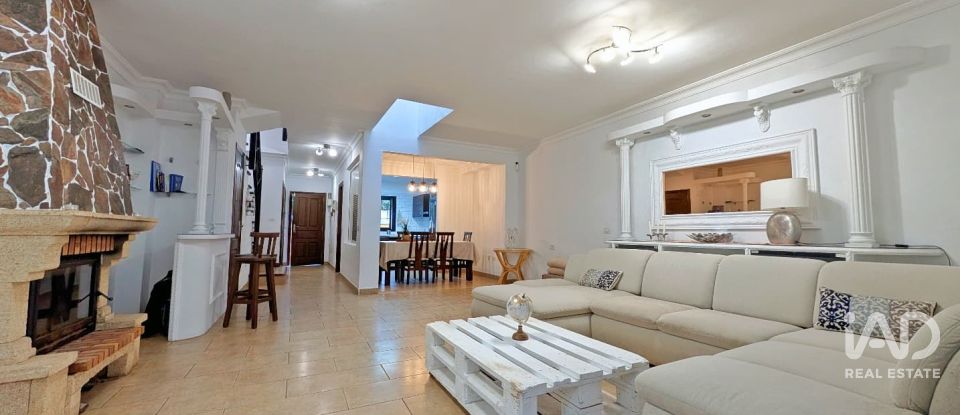 Maison 4 chambres de 201 m² à El Boqueron (38330)