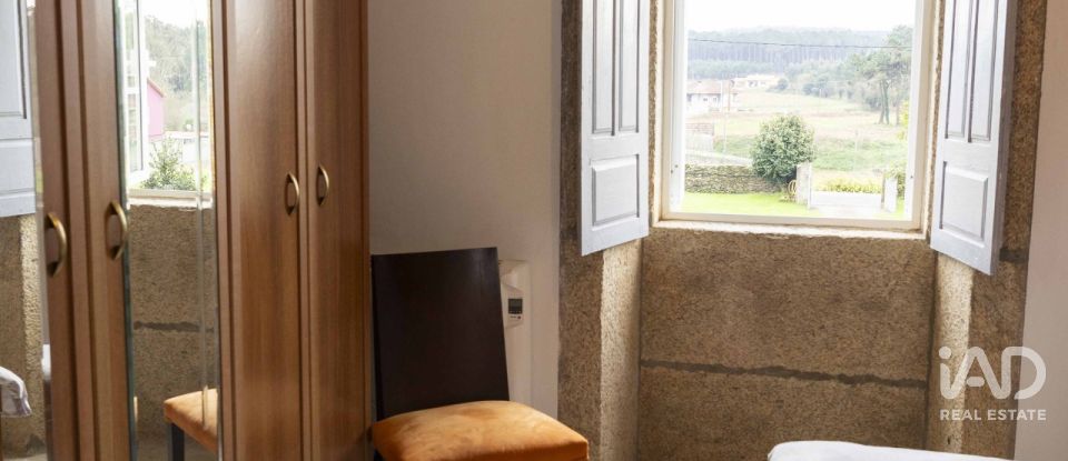 Lodge 6 bedrooms of 239 m² in Malpica de Bergantiños (15113)