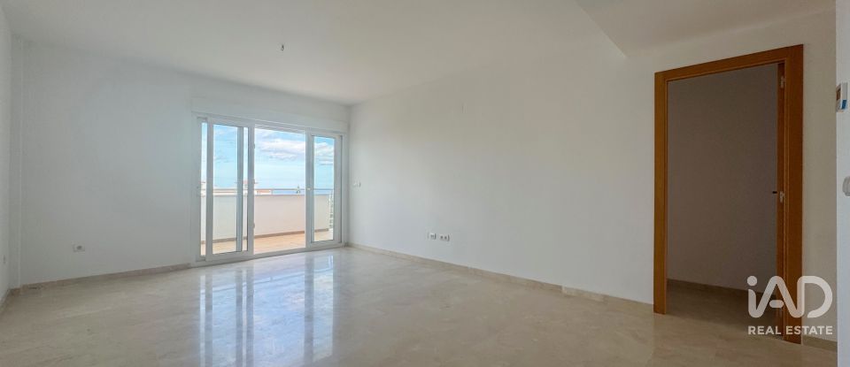 Piso 2 habitaciones de 100 m² en Pego (03780)