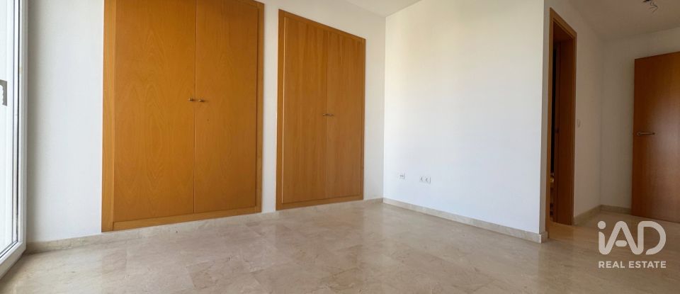 Piso 2 habitaciones de 100 m² en Pego (03780)