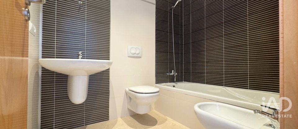 Piso 2 habitaciones de 100 m² en Pego (03780)