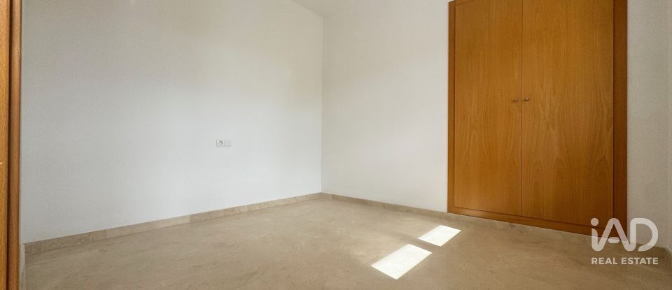 Piso 2 habitaciones de 100 m² en Pego (03780)