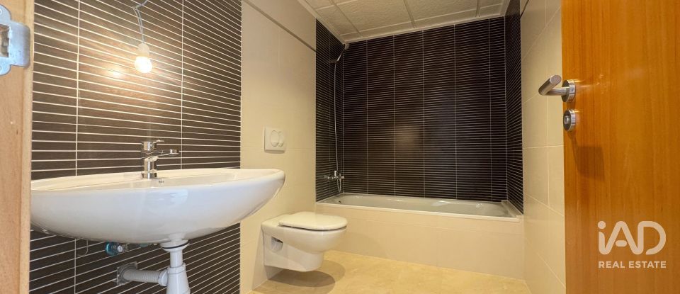 Piso 2 habitaciones de 100 m² en Pego (03780)