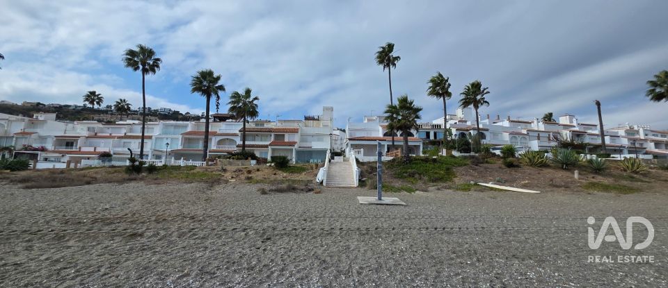 Casa 2 habitaciones de 60 m² en Manilva (29692)