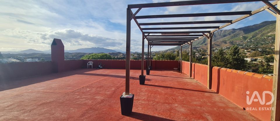 Casa rural 3 habitaciones de 110 m² en Fuengirola (29640)