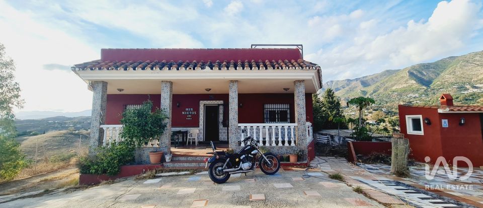 Casa rural 3 habitaciones de 110 m² en Fuengirola (29640)