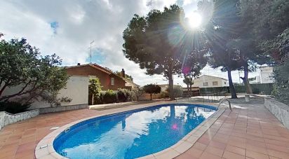 Casa 4 habitaciones de 197 m² en Segur de Calafell (43882)