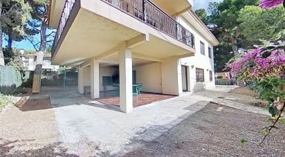 Casa 4 habitaciones de 197 m² en Segur de Calafell (43882)