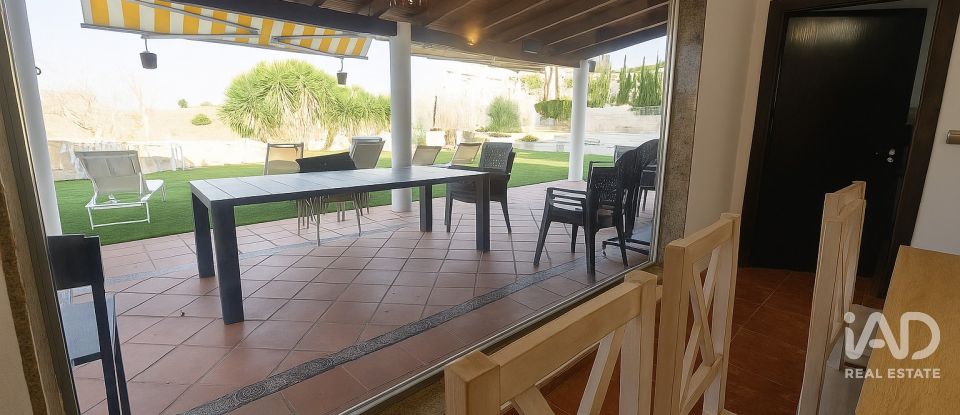 Maison rustique 7 chambres de 1 055 m² à Barrio de La Aurora (30163)