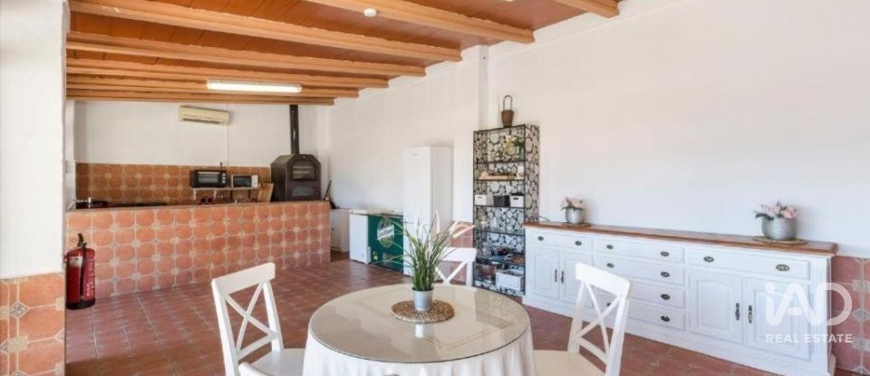 Maison rustique 7 chambres de 1 055 m² à Barrio de La Aurora (30163)