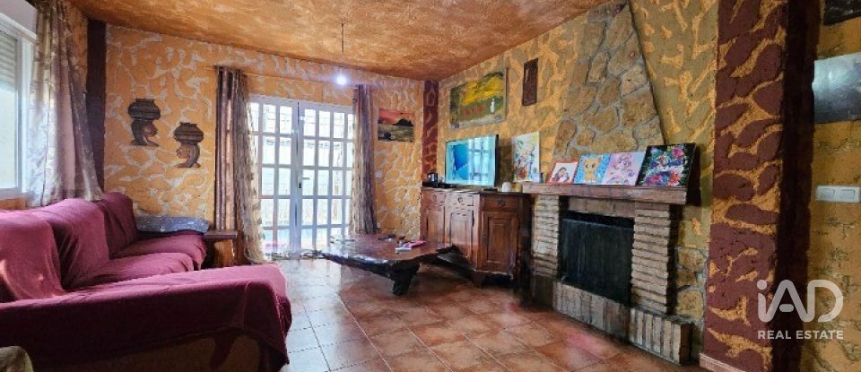 Chalet 5 habitaciones de 250 m² en Águilas (30880)