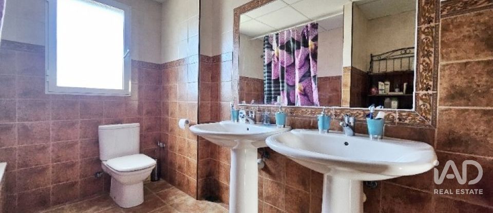 Chalet 5 habitaciones de 250 m² en Águilas (30880)