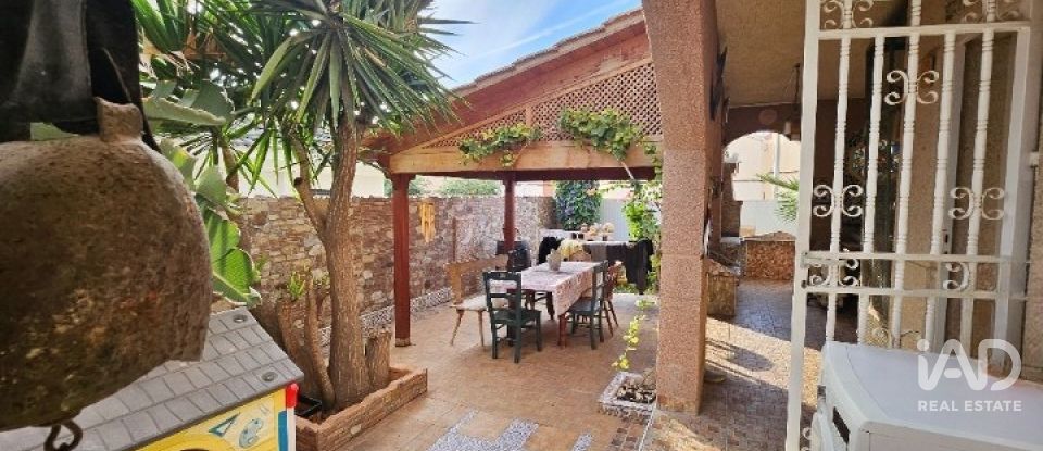 Chalet 5 habitaciones de 250 m² en Águilas (30880)