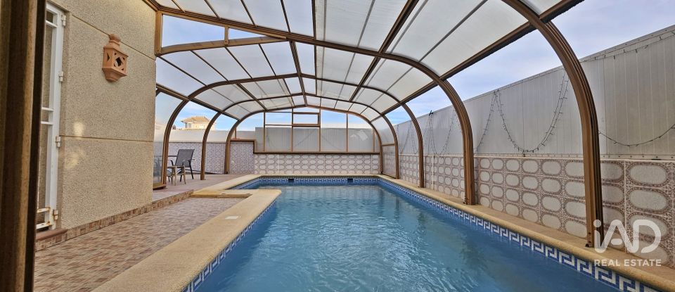 Chalet 5 habitaciones de 250 m² en Águilas (30880)