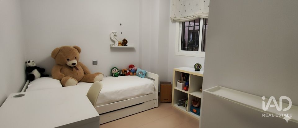 Piso 3 habitaciones de 120 m² en Rincón de la Victoria (29738)