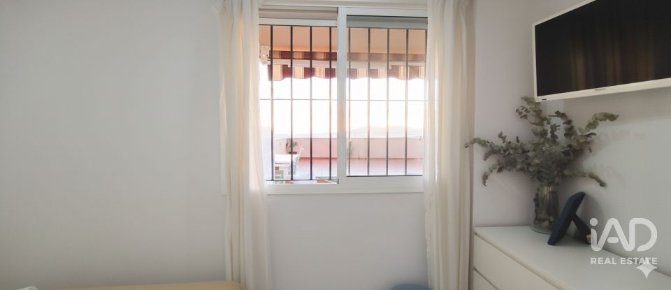 Piso 3 habitaciones de 120 m² en Rincón de la Victoria (29738)