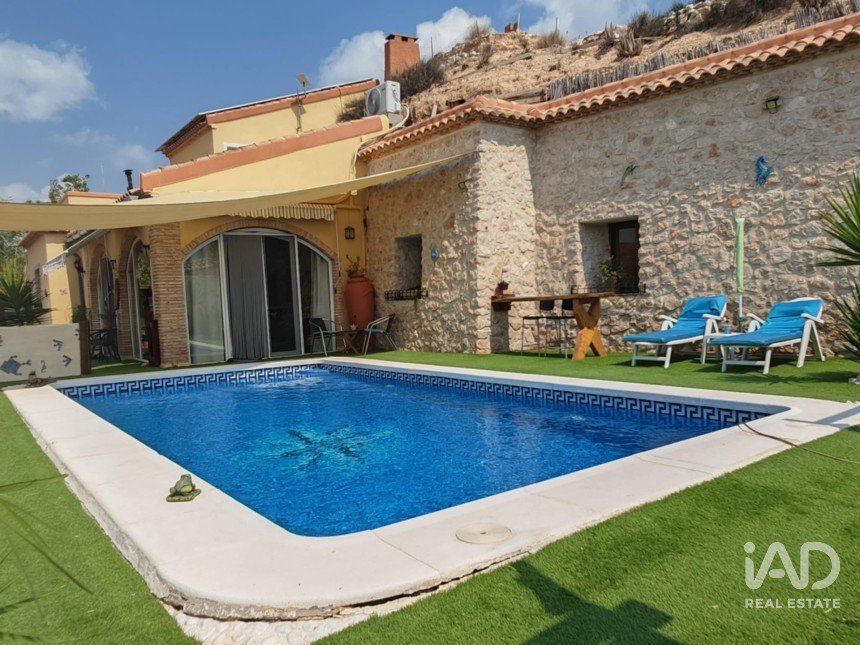 Country home 4 bedrooms of 187 m² in La Zarza de Abanilla (30648)