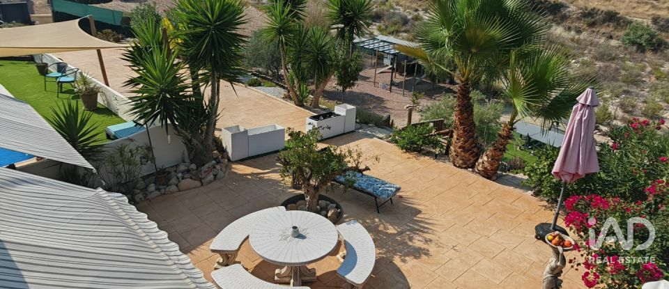 Country home 4 bedrooms of 187 m² in La Zarza de Abanilla (30648)