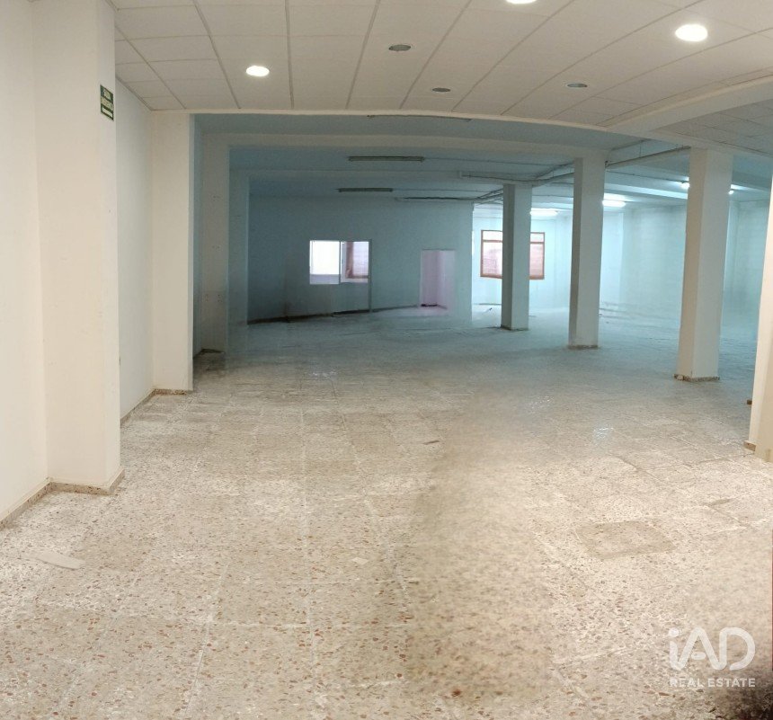 Botiga / Local comercial de 510 m² a Albatera (03340)