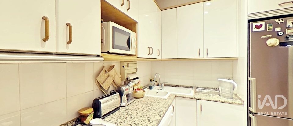 Piso 3 habitaciones de 112 m² en Barcelona (08021)