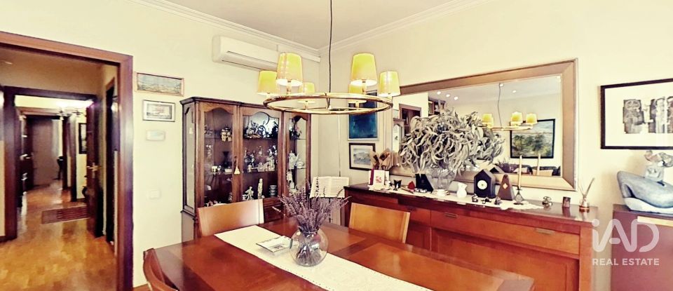 Piso 3 habitaciones de 112 m² en Barcelona (08021)