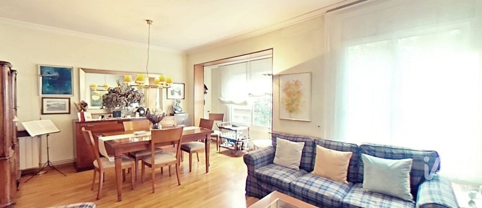 Piso 3 habitaciones de 112 m² en Barcelona (08021)