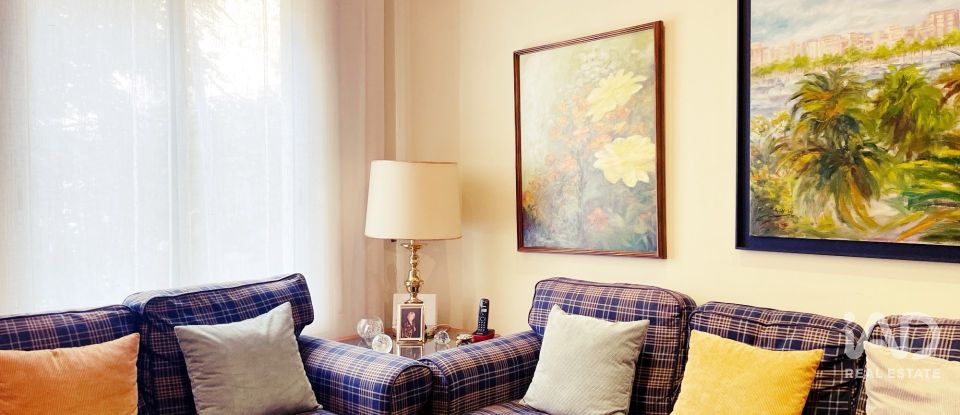 Piso 3 habitaciones de 112 m² en Barcelona (08021)