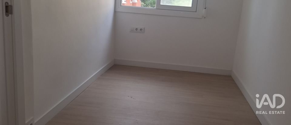 Triplex 3 habitacions de 84 m² a Sabadell (08207)