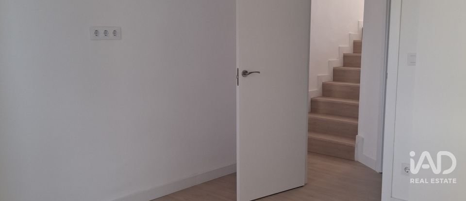 Triplex 3 habitacions de 84 m² a Sabadell (08207)