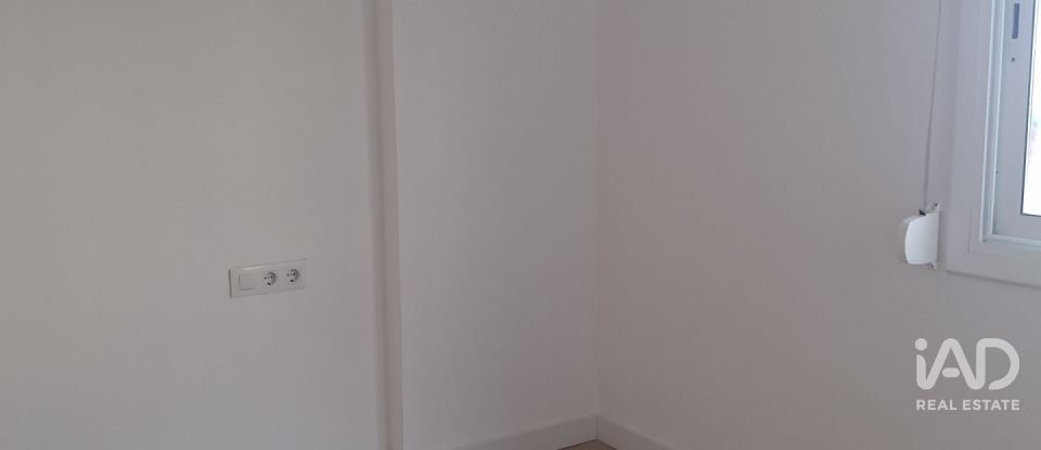 Triplex 3 habitacions de 84 m² a Sabadell (08207)