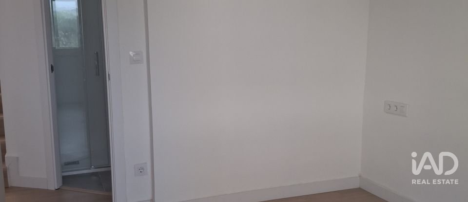 Triplex 3 habitacions de 84 m² a Sabadell (08207)