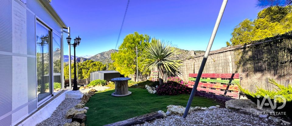 Terrain de 3 500 m² à Tarbena (03518)