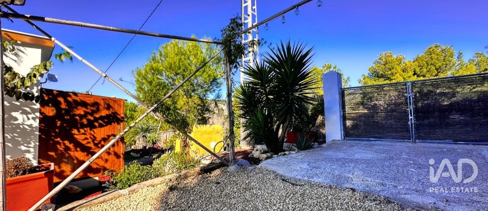 Terrain de 3 500 m² à Tarbena (03518)