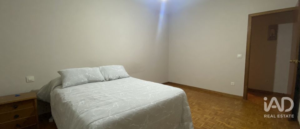 Piso 3 habitaciones de 100 m² en Pontevedra (36004)