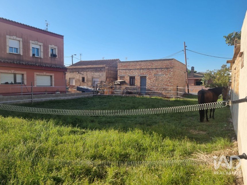 Terreno urbano de 443 m² en Deltebre (43580)