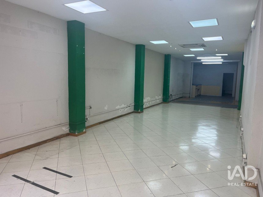 Boutique/Local commercial de 130 m² à León (24002)