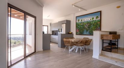 Casa 3 habitaciones de 180 m² en Frigiliana (29788)