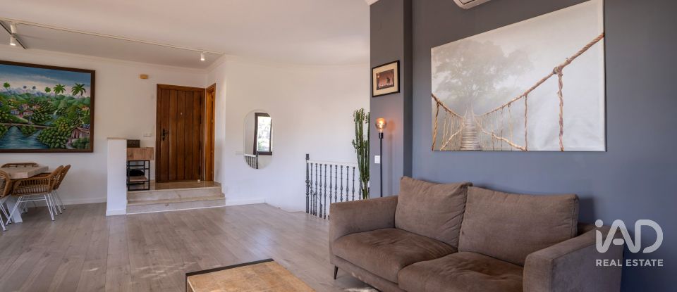 Casa 3 habitaciones de 180 m² en Frigiliana (29788)