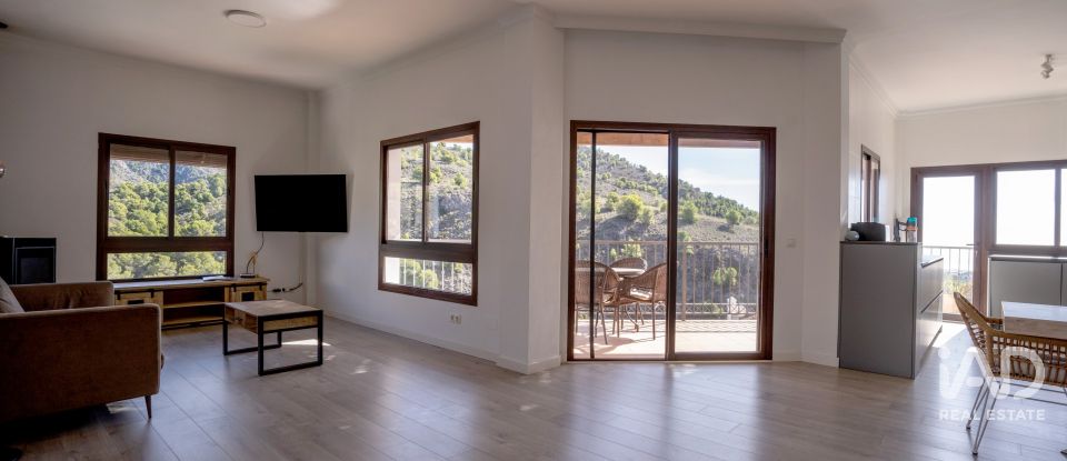 Casa 3 habitaciones de 180 m² en Frigiliana (29788)