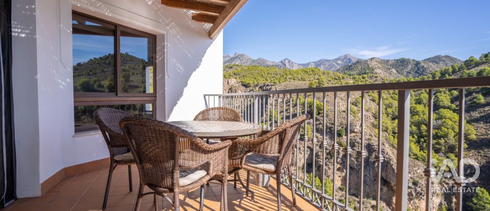 Casa 3 habitaciones de 180 m² en Frigiliana (29788)