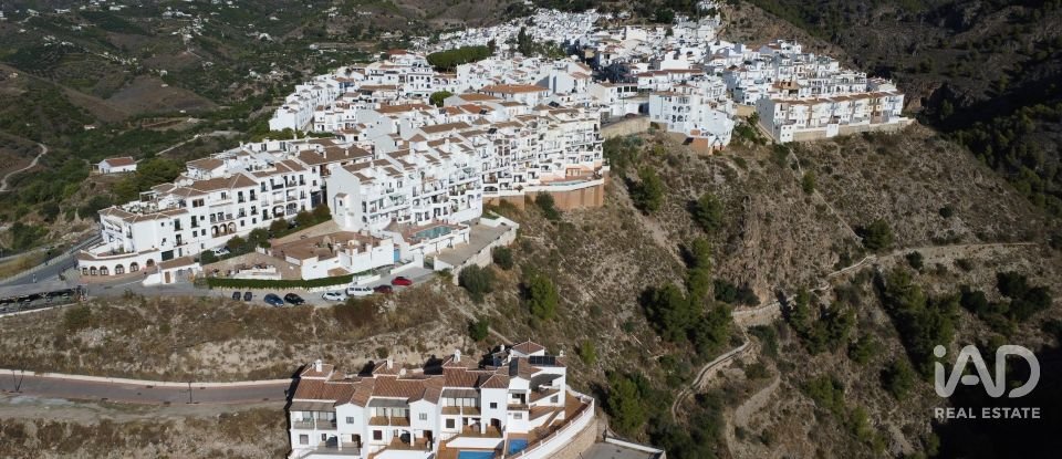 Casa 3 habitaciones de 180 m² en Frigiliana (29788)