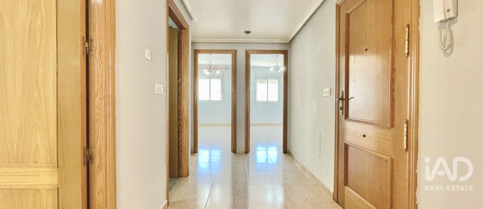 Piso 3 habitaciones de 90 m² en Abarán (30550)