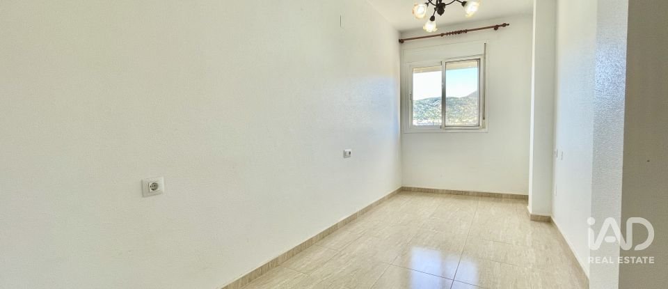 Piso 3 habitaciones de 90 m² en Abarán (30550)