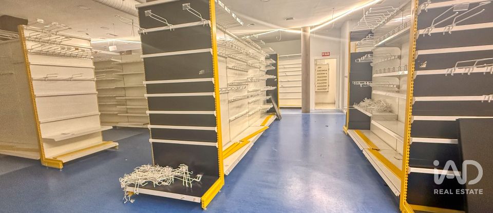 Shop / premises commercial of 395 m² in Ciudad Real (13001)